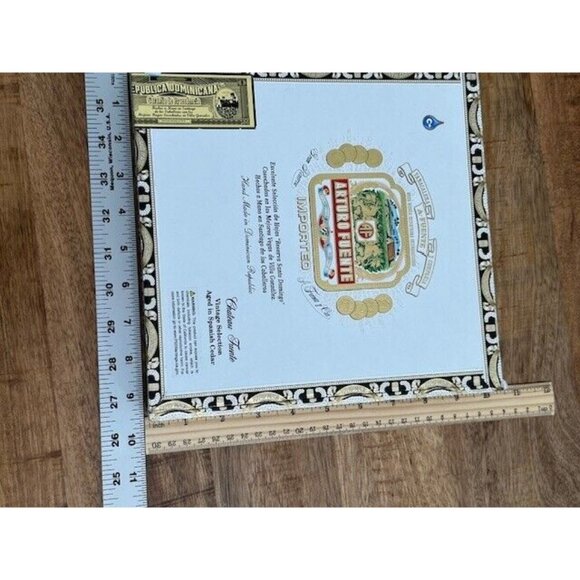 Arturo Fuente white gold 20 Chateau 9 3/8 x 9 3/4 x 1 3/8 Empty cigar box Craft - Picture 8 of 9